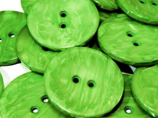 5 große Knöpfe meliert grün 