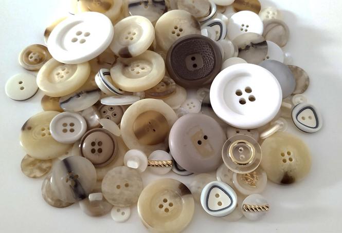 Knöpfe Mix beige 